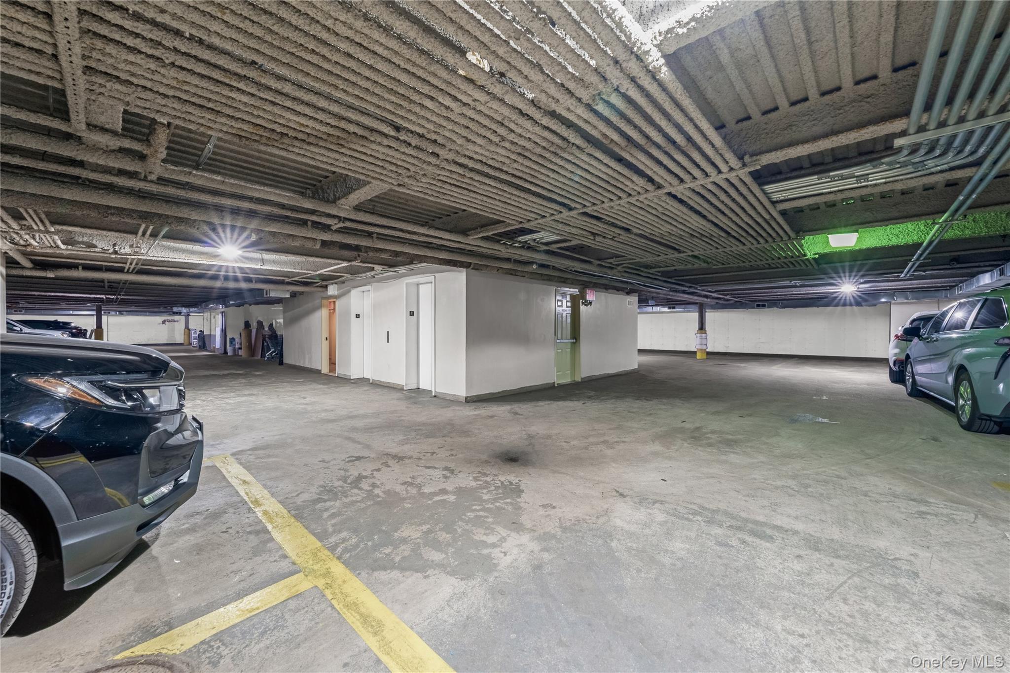 35-06 Leavitt Street, Unit 3K Queens, NY 11354 - Photo 15 of 17 View of parking deck