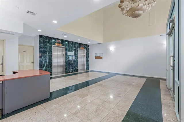 $668,000 | 35-06 Leavitt Street, Unit 3K | Flushing