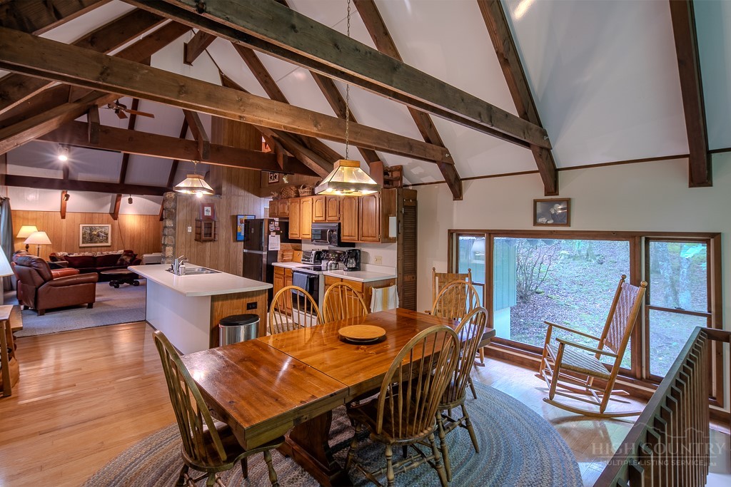 305 Charter Hills Road Beech Mountain, NC 28604 - Photo 19 of 38
