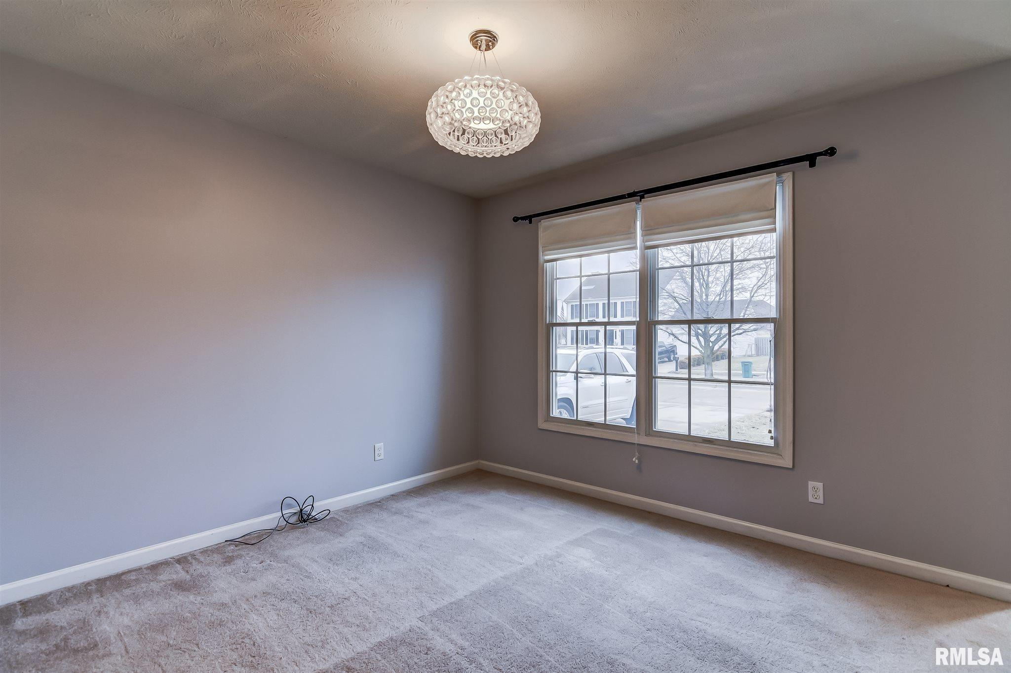 3704 Cranleigh Boulevard Springfield, IL 62712 - Photo 19 of 34 Gallery Image 19