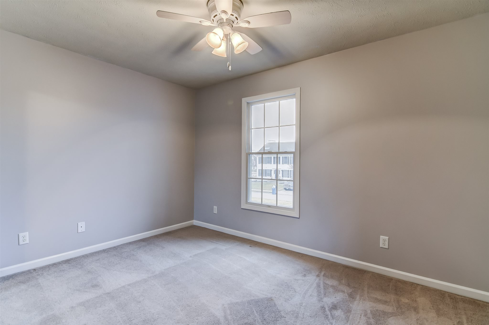 3704 Cranleigh Boulevard Springfield, IL 62712 - Photo 29 of 34 Gallery Image 29