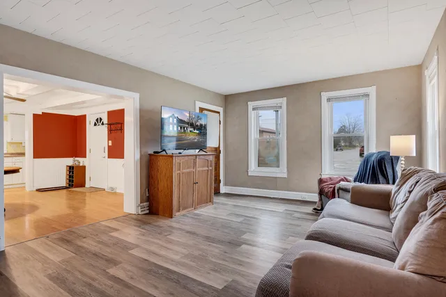 $220,000 | 401 Central Avenue, Coon Valley, WI 54623