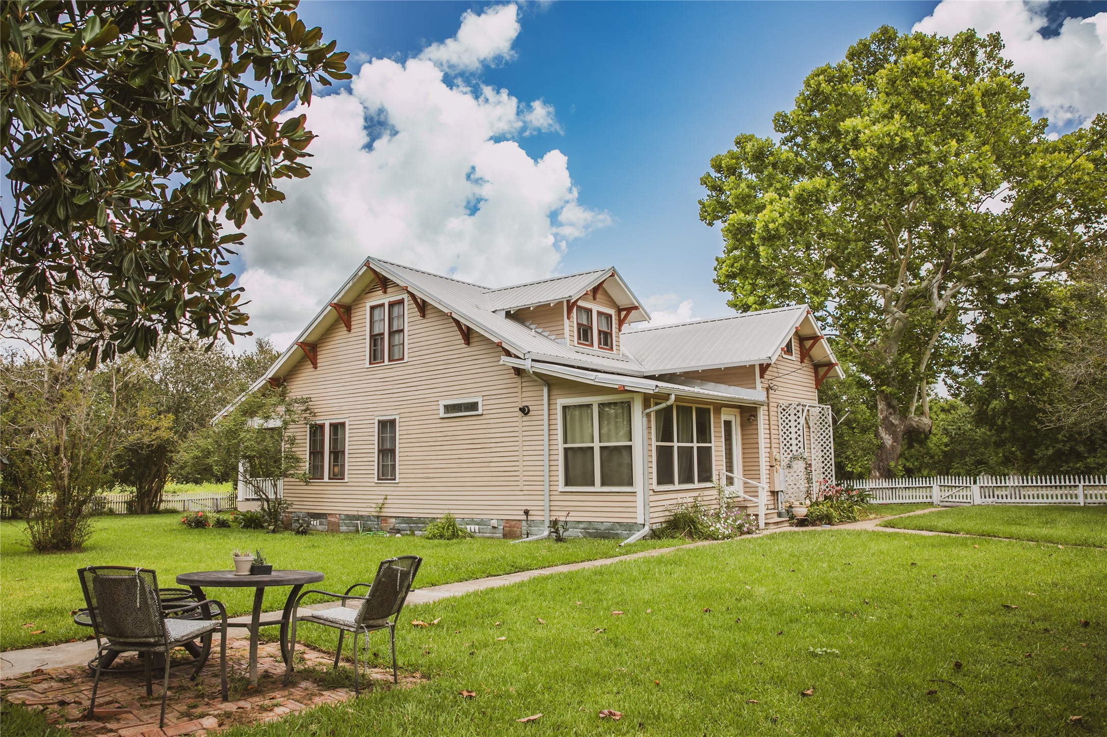 10753 Track Road Cat Spring, TX 78933 - Photo 8 of 40
