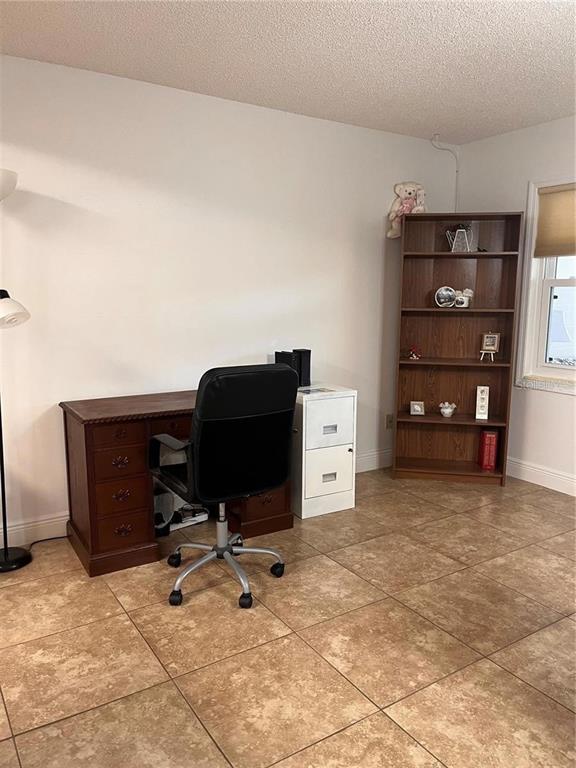 8757 Southwest 97th Lane Road, Unit C Ocala, FL 34481 - Photo 18 of 21