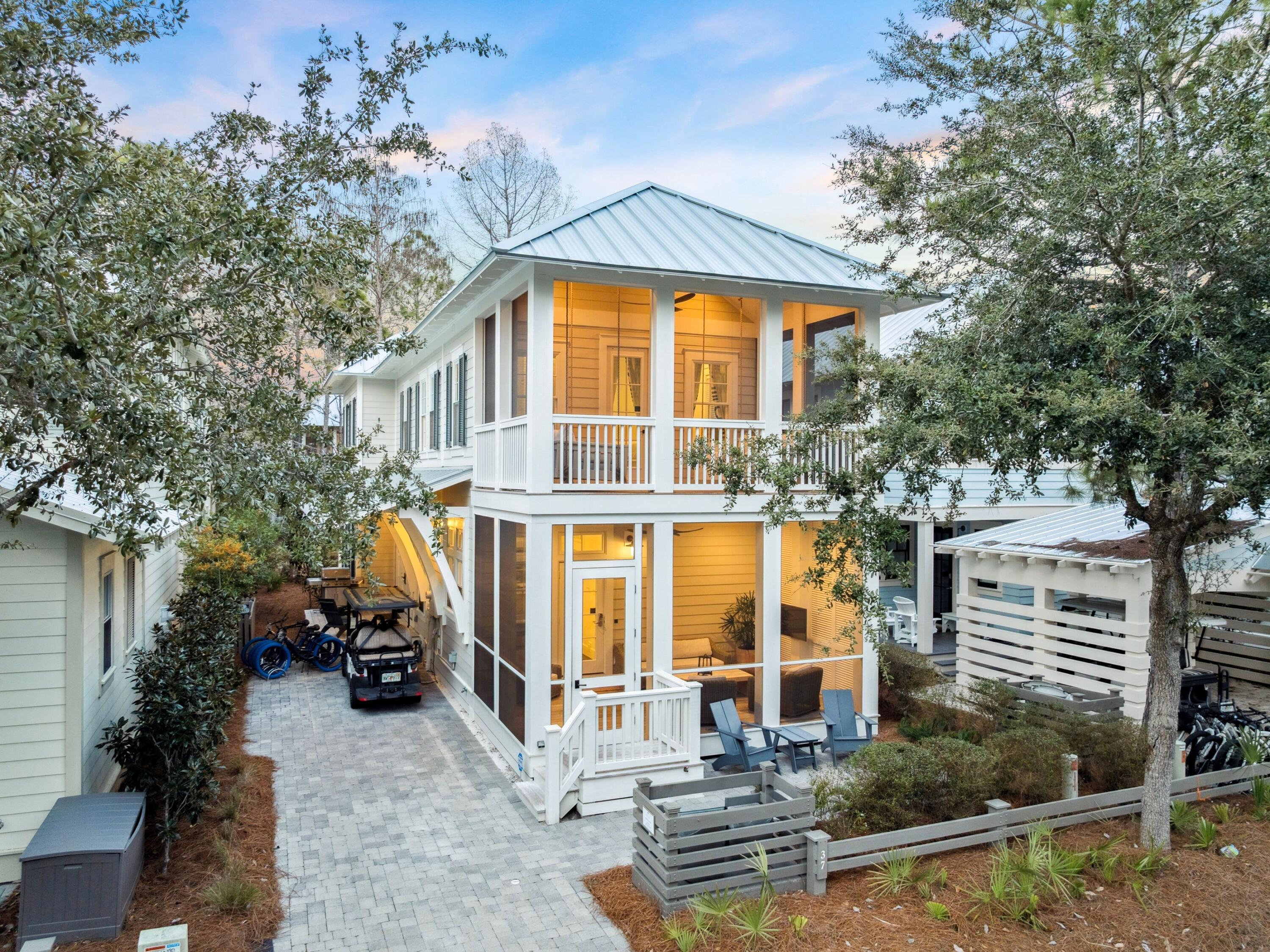 37 Winterberry Circle Santa Rosa Beach, FL 32459 - Photo 29 of 39 a front view of a house with garden