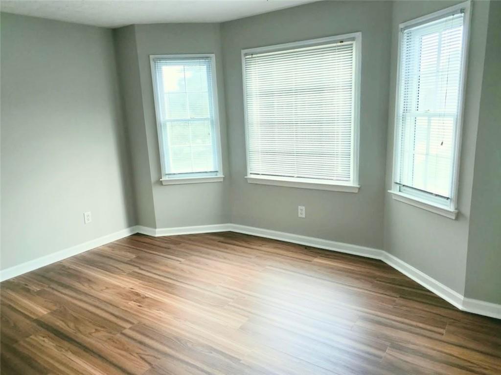 850 Springtime Drive Lawrenceville, GA 30043 - Photo 6 of 37 Gallery Image 6