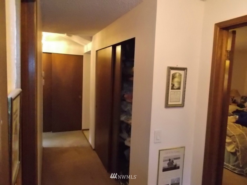 16719 22nd Avenue Southeast Bothell, WA 98012 - Photo 12 of 25 Gallery Image 12