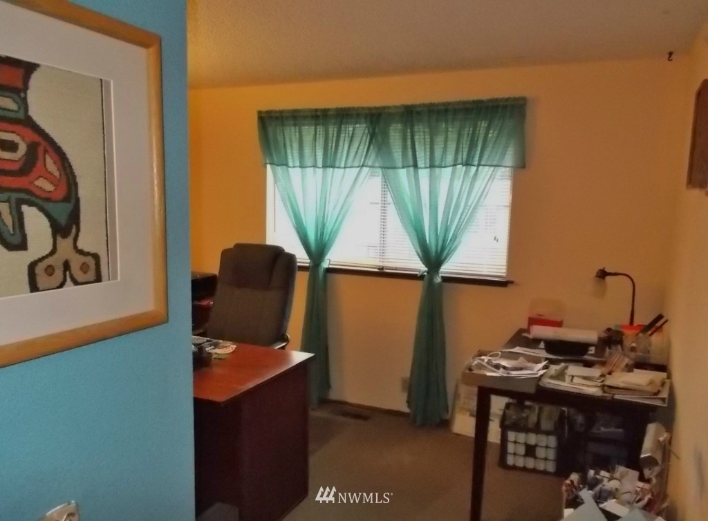 16719 22nd Avenue Southeast Bothell, WA 98012 - Photo 15 of 25 Gallery Image 15