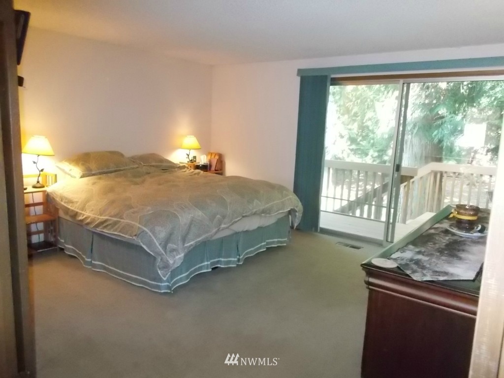 16719 22nd Avenue Southeast Bothell, WA 98012 - Photo 16 of 25 Gallery Image 16