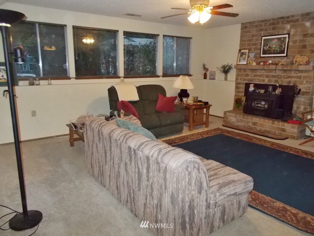 16719 22nd Avenue Southeast Bothell, WA 98012 - Photo 21 of 25 Gallery Image 21
