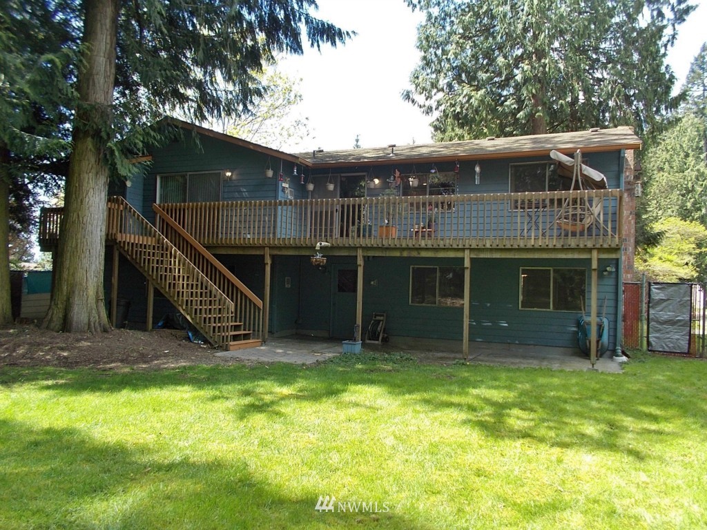 16719 22nd Avenue Southeast Bothell, WA 98012 - Photo 5 of 25 Gallery Image 5