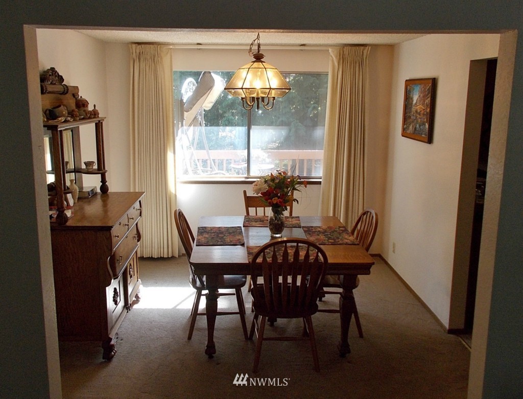 16719 22nd Avenue Southeast Bothell, WA 98012 - Photo 6 of 25 Gallery Image 6