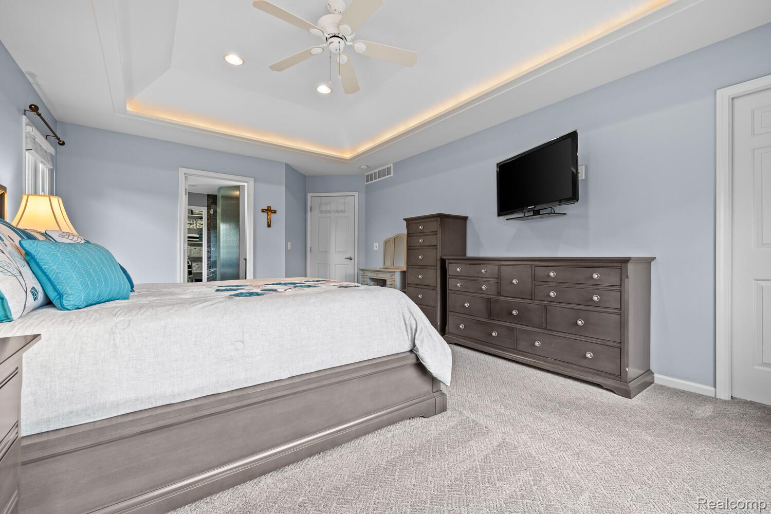 1131 Thorn Ridge Drive Howell, MI 48843 - Photo 15 of 47 19_1131_Thorn_Ridge_Dr20_mls.jpg
