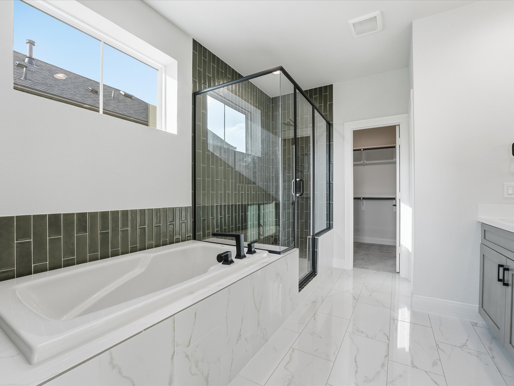 9213 G E George Street Houston, TX 77063 - Photo 17 of 26