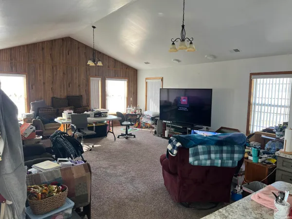 $259,000 | 9221 East County Road 500 North, Albany, IN 47320
