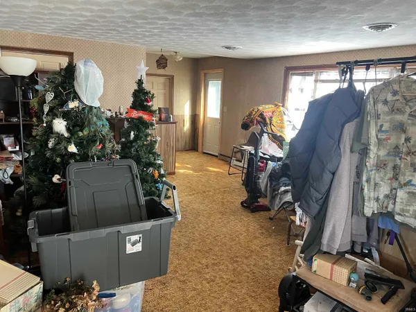 $259,000 | 9221 East County Road 500 North, Albany, IN 47320
