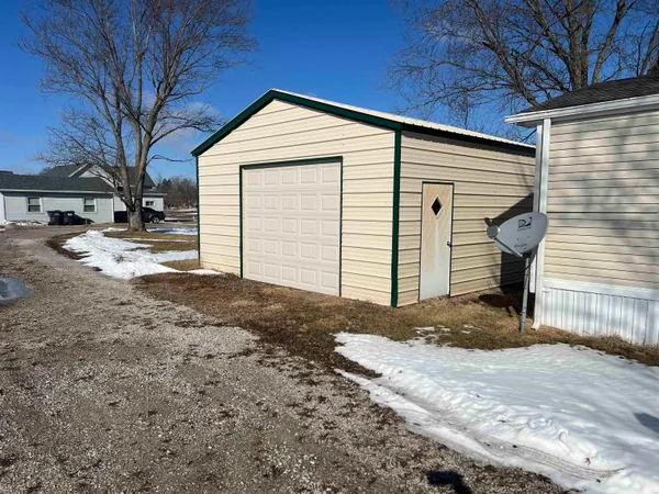$259,000 | 9221 East County Road 500 North, Albany, IN 47320