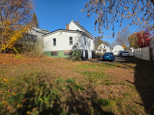 $119,900 | 72 East Terrace, Millinocket, ME 04462