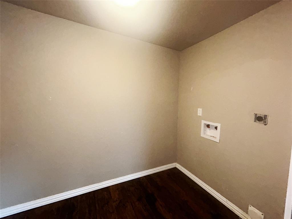 1031 Wade Hampton Street Benbrook, TX 76126 - Photo 14 of 20