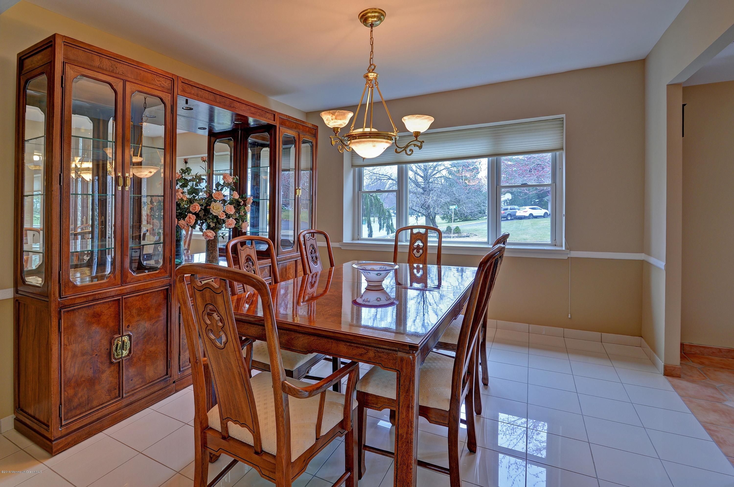 10 Concord Road Marlboro, NJ 07746 - Photo 5 of 26 006_Dining