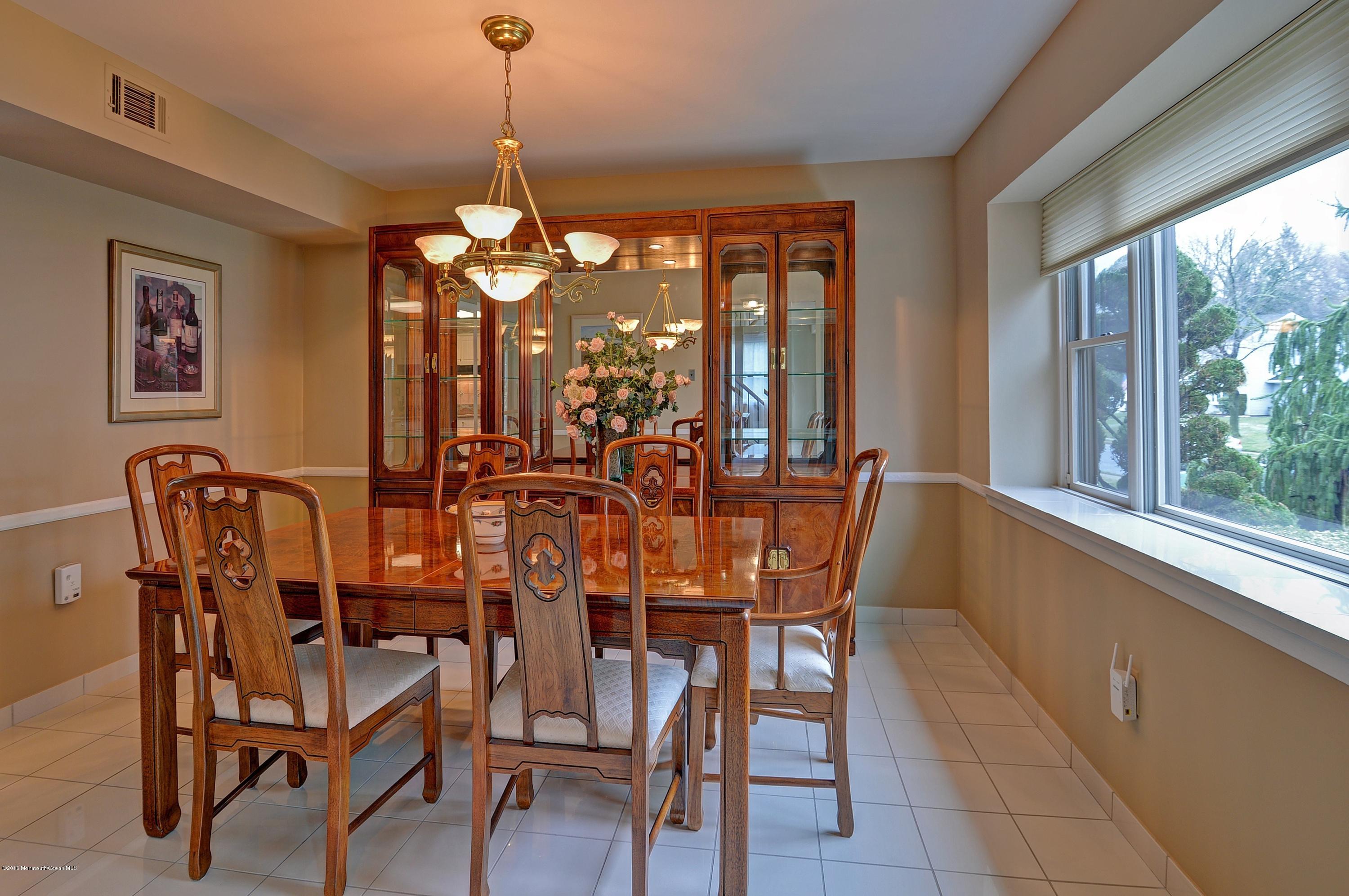 10 Concord Road Marlboro, NJ 07746 - Photo 6 of 26 007_Dining