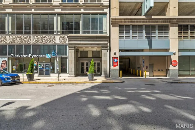 $262,000 | 915 Olive Street, Unit 911, St. Louis, MO 63101