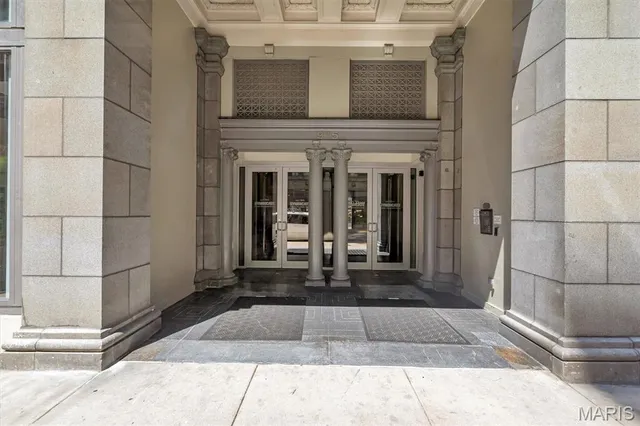 $262,000 | 915 Olive Street, Unit 911, St. Louis, MO 63101