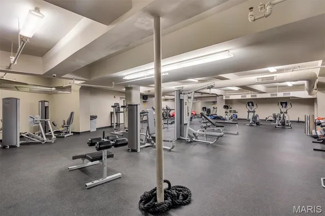 $262,000 | 915 Olive Street, Unit 911, St. Louis, MO 63101