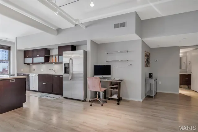 $262,000 | 915 Olive Street, Unit 911, St. Louis, MO 63101