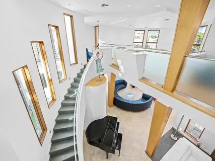 $4,395,000 | 450 Victoria Terrace, Fort Lauderdale, FL 33301
