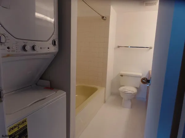 $1,000 | 655 Absecon Boulevard, Unit 217, Atlantic City, NJ 08401