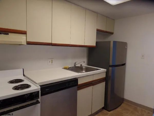 $1,000 | 655 Absecon Boulevard, Unit 217, Atlantic City, NJ 08401