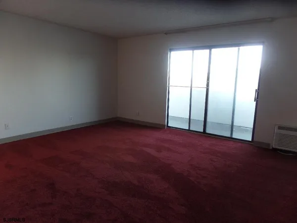 $1,000 | 655 Absecon Boulevard, Unit 217, Atlantic City, NJ 08401