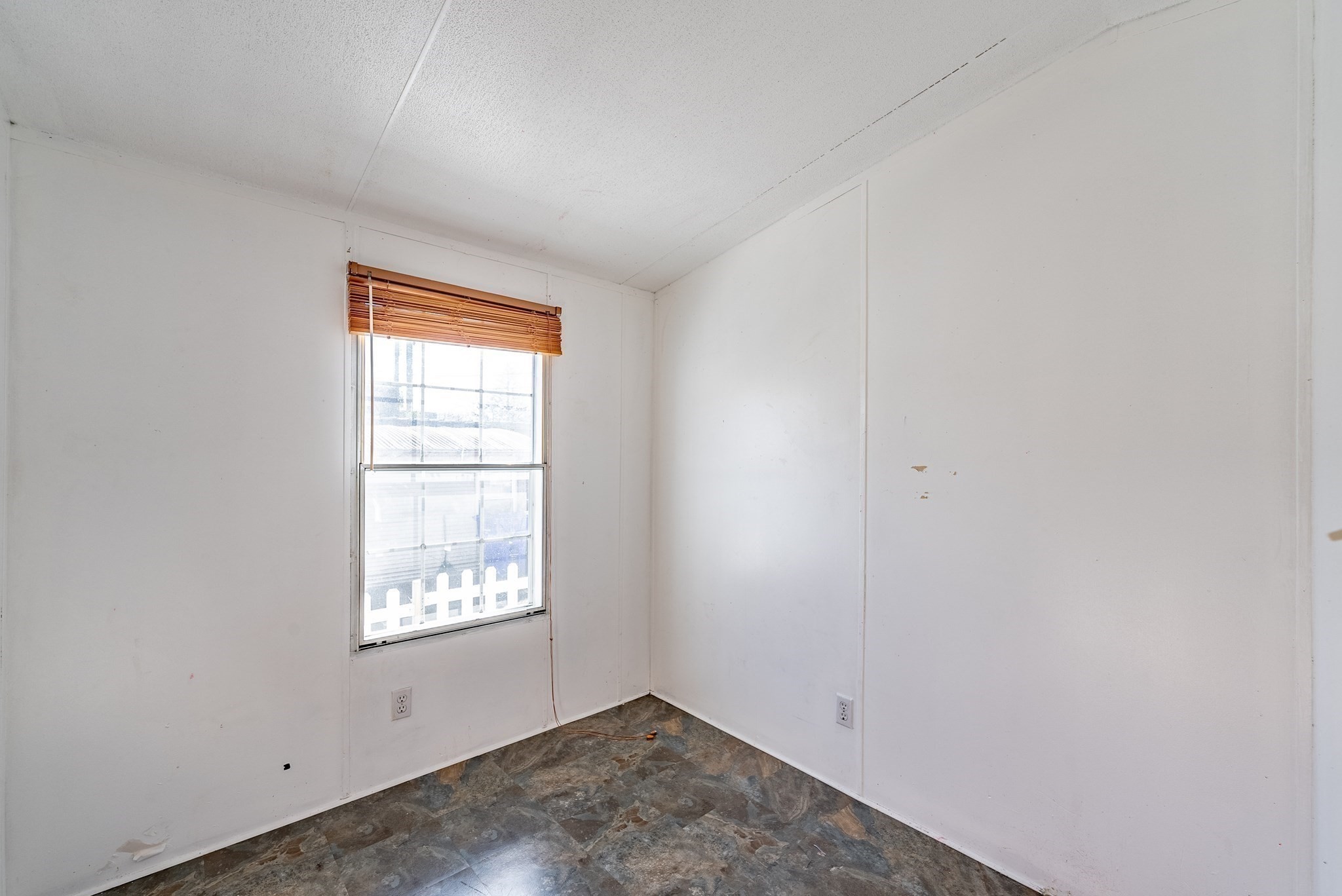 11 Pioneer Way Springfield, MA 01119 - Photo 9 of 18 Gallery Image 9