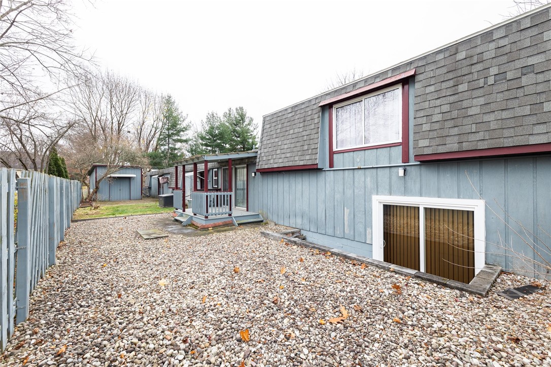 724 Shanlee Drive Webster, NY 14580 - Photo 2 of 32