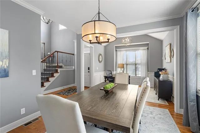 $425,000 | 820 Southwest 35 Street, Lee's Summit, MO 64082