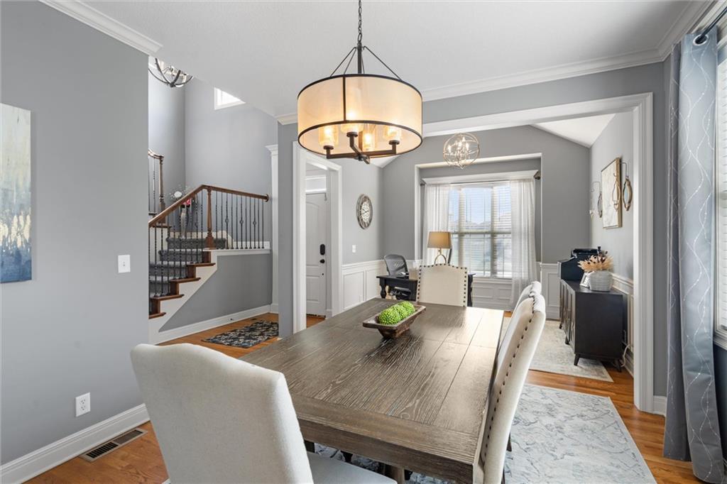 820 Southwest 35 Street Lee's Summit, MO 64082 - Photo 14 of 27