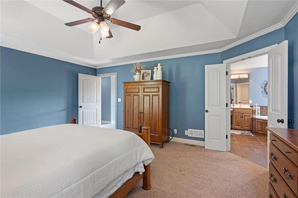 820 Southwest 35 Street Lee's Summit, MO 64082 - Photo 18 of 27