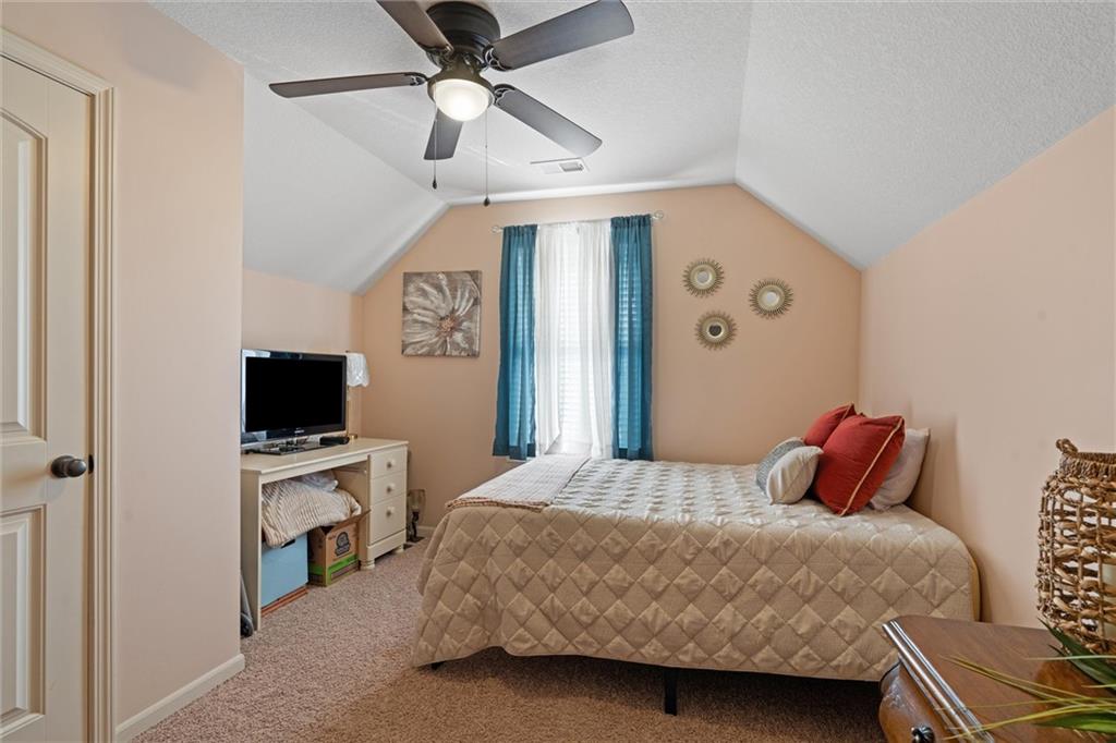 820 Southwest 35 Street Lee's Summit, MO 64082 - Photo 24 of 27