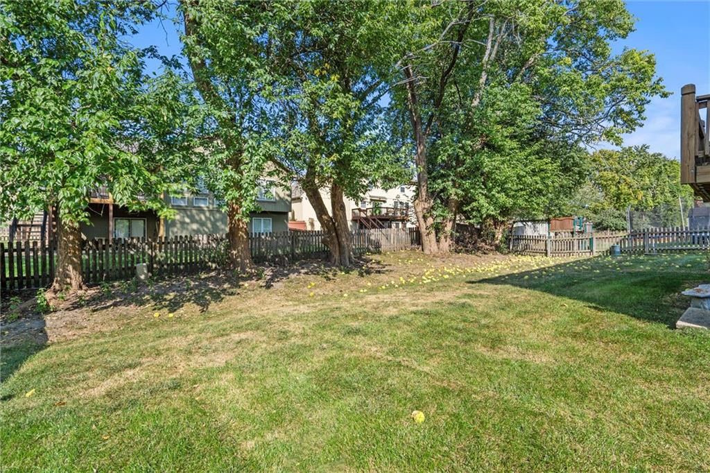 820 Southwest 35 Street Lee's Summit, MO 64082 - Photo 25 of 27