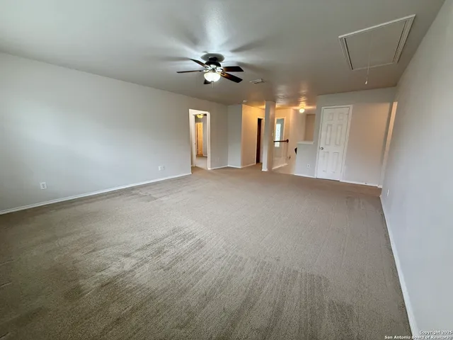 $299,900 | 122 Carmel Drive, Cibolo, TX 78108