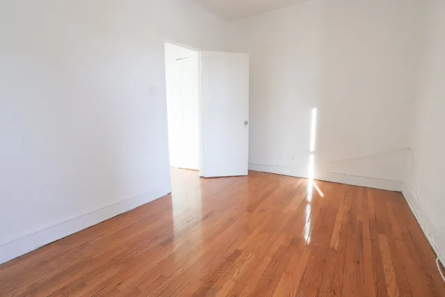 $2,297 | 637 West Cornelia Avenue, Unit 3W, Chicago, IL 60657