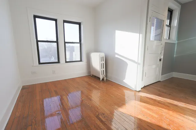 $2,297 | 637 West Cornelia Avenue, Unit 3W, Chicago, IL 60657