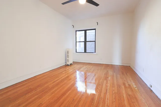 $2,297 | 637 West Cornelia Avenue, Unit 3W, Chicago, IL 60657