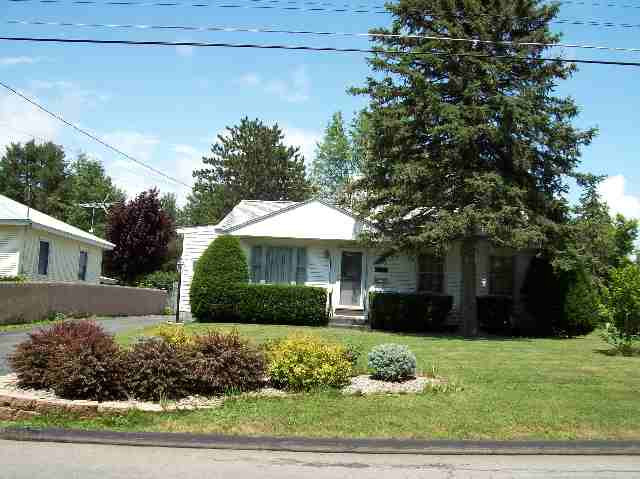 20 Valley View Road Amsterdam, NY 12010 - Photo 1 of 7 Photo 1