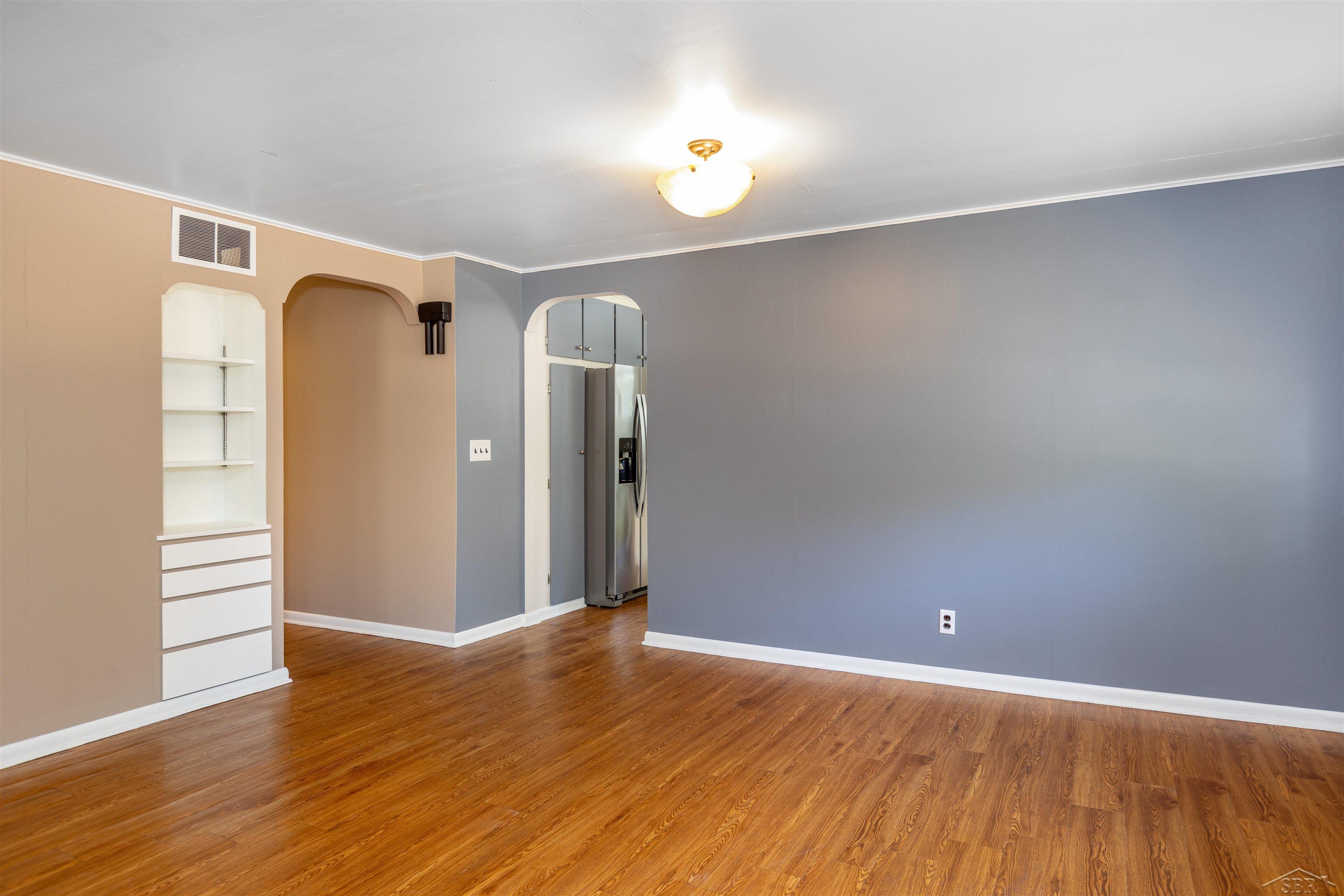 2595 South Meridian Road Midland, MI 48640 - Photo 8 of 31