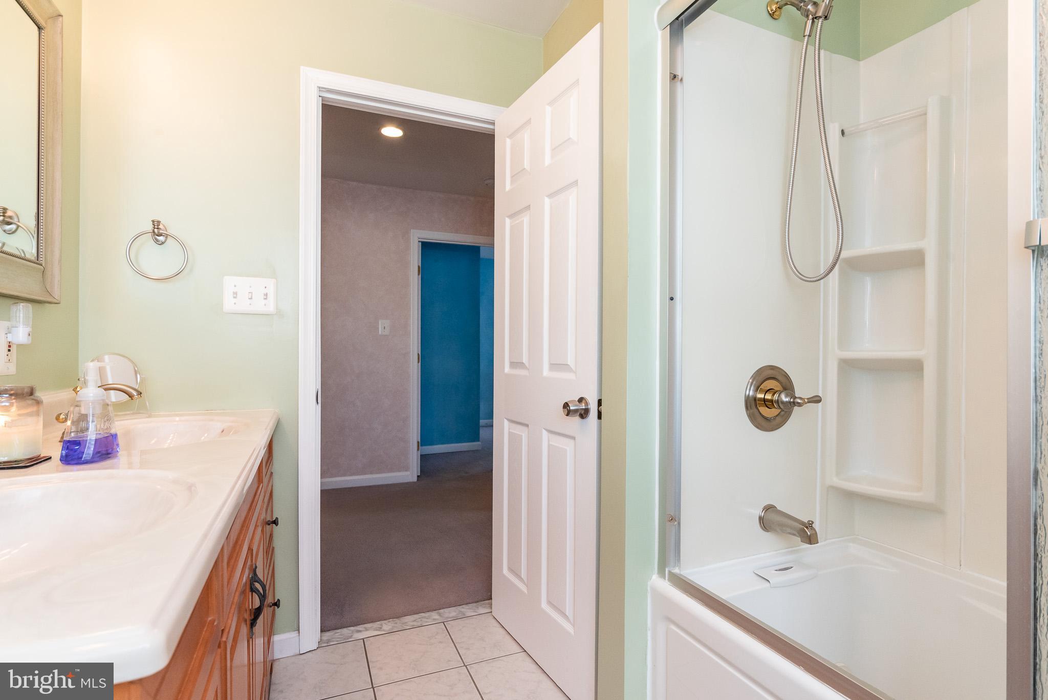 7814 Highpoint Road Baltimore, MD 21234 - Photo 34 of 51 Full Bath