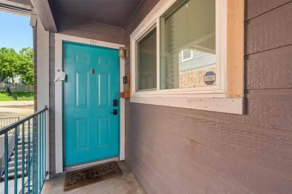 $899 | 1840 Burton Drive, Unit 131, Austin, TX 78741