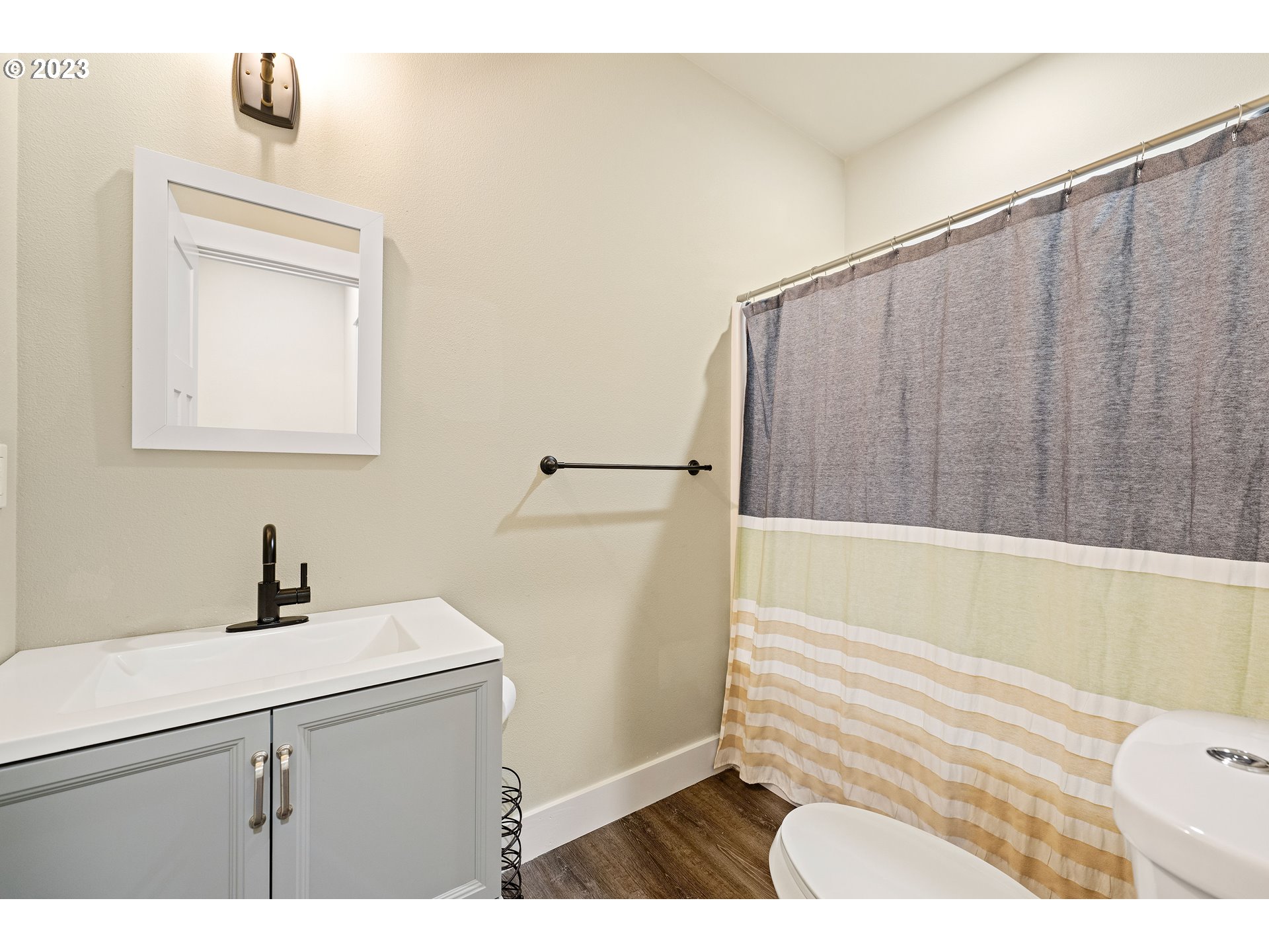 35585 Bella Ridge Road Astoria, OR 97103 - Photo 8 of 20 Bedroom