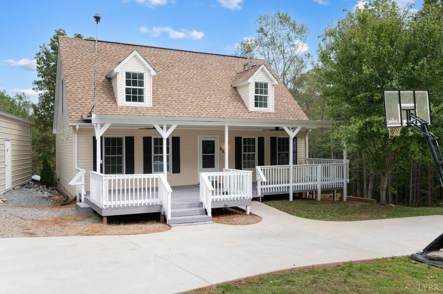 5211 Covered Bridge Road Gladys, VA 24554 - Photo 2 of 49